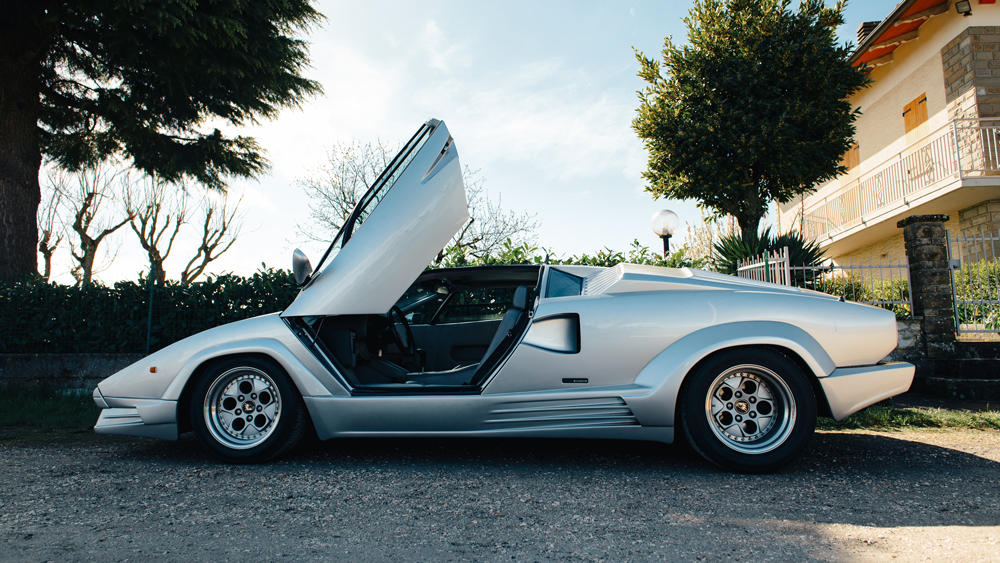 Built on July 4, 1990, this 25th Anniversary Edition variant is the final Lamborghini Countach constructed.