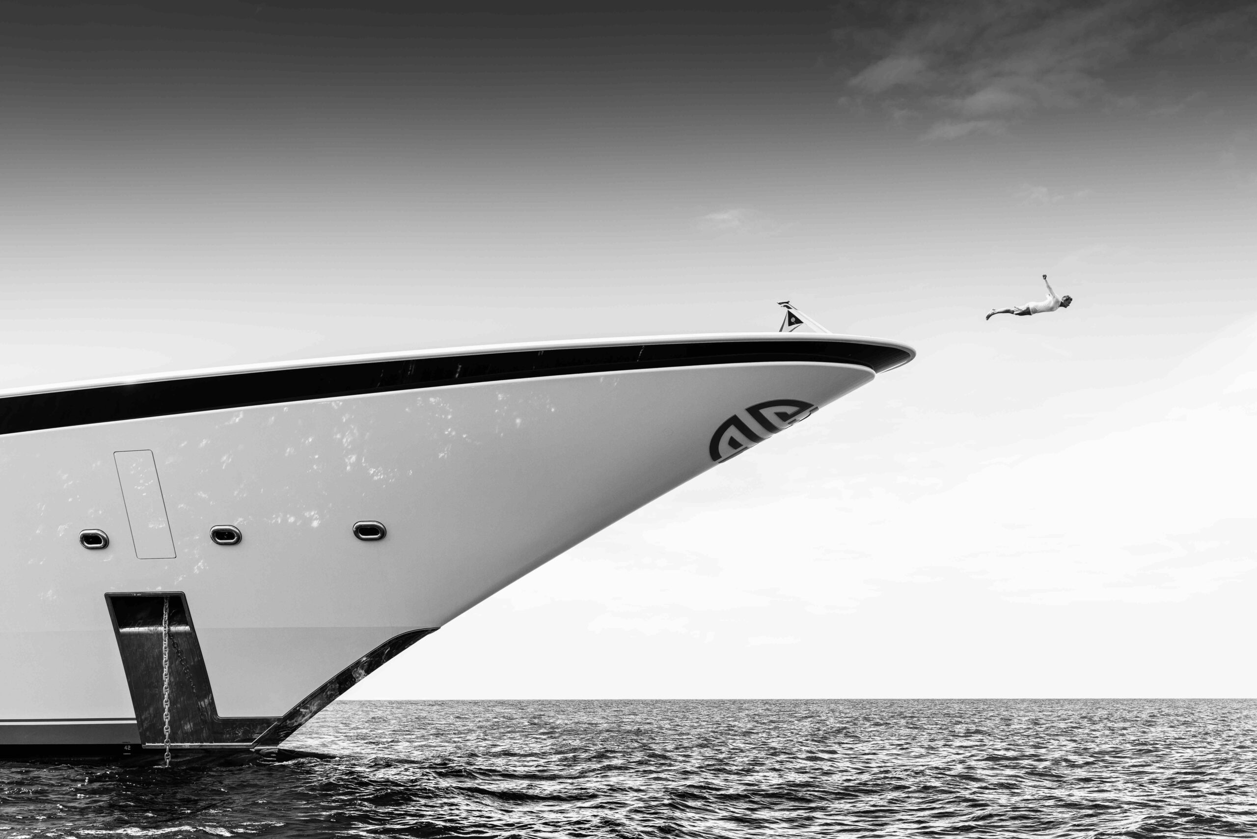 Guillaume Plisson Reveals Photographic Exhibition for the Monaco Yacht ...