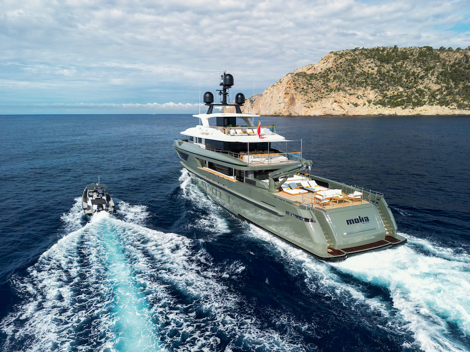 MOKA yacht
