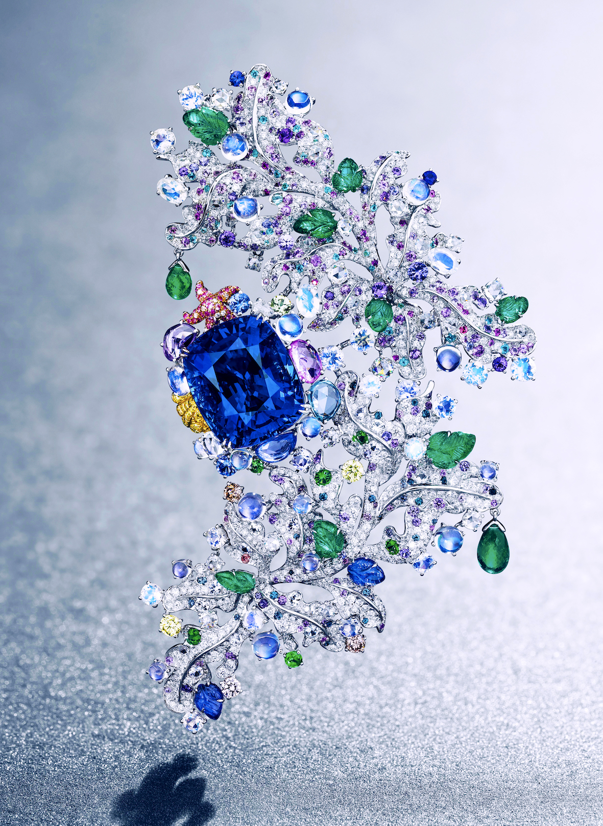 ANNA HU HAUTE JOAILLERIE 2013 Côte d’Azur brooch sold for $4.57 million