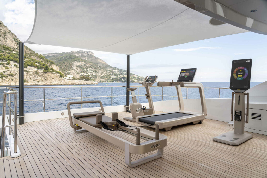 M/Y AGNETHA - HEESEN YACHTS